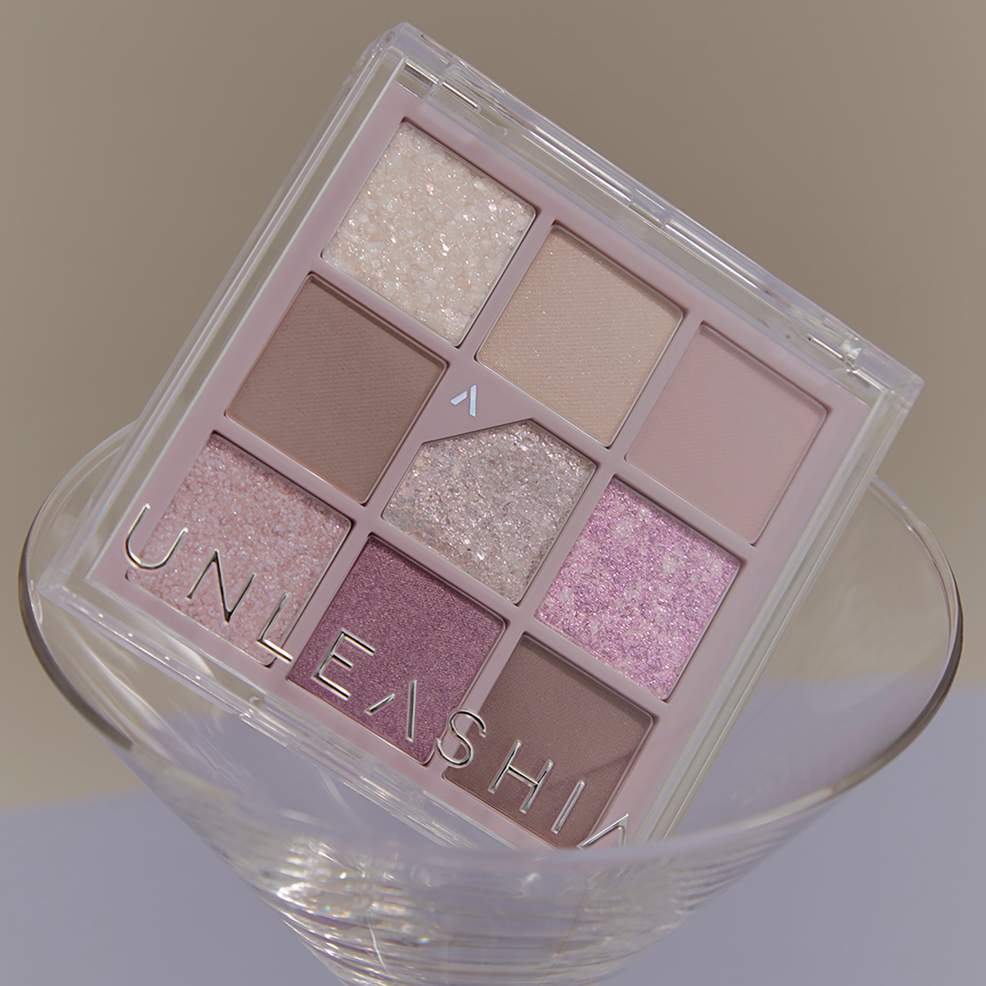 UNLEASHIA GLITTERPEDIA Palette di ombretti vegani n. 4 All of Lavender Fog 6,2 g #5