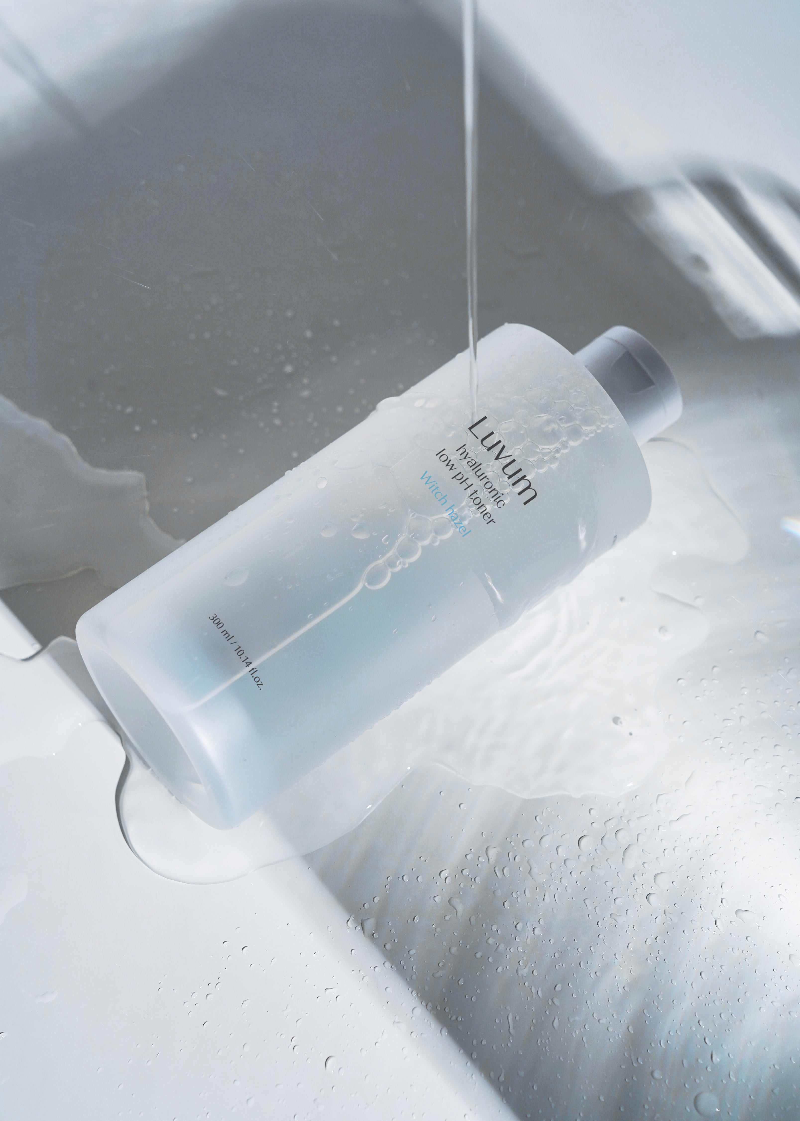 LUVUM WITCH HAZEL HYALURONIC LOW PH TONER Hydratační tonikum s nízkým pH s rostlinnou kyselinou hyaluronovou o nízké molekulové hmotnosti 300 ml #5