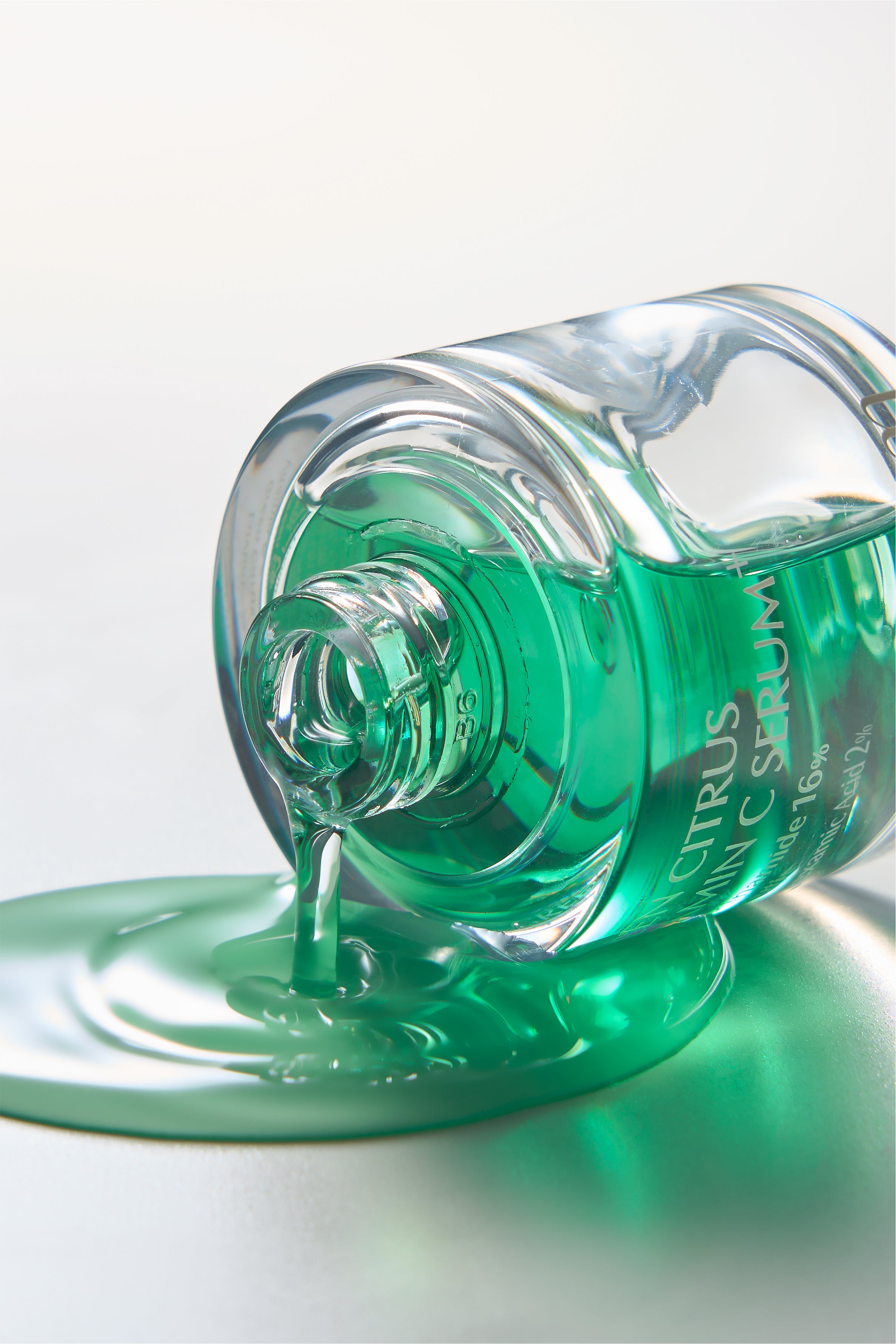 LUVUM GREEN CITRUS SIERO VITAMINA C + Siero viso illuminante con vitamina C e acido tranexamico 30 ml #5